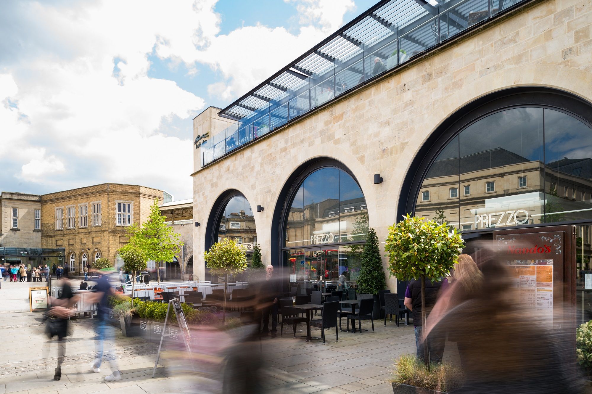 Exploring Bath: A Shopper's Paradise and Pop-Up Hotspot