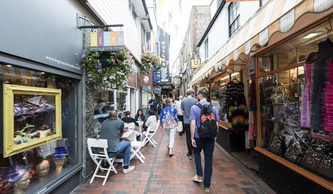 Why is Brighton & Hove, UK a Prime Location for Pop-Up Shops and Events