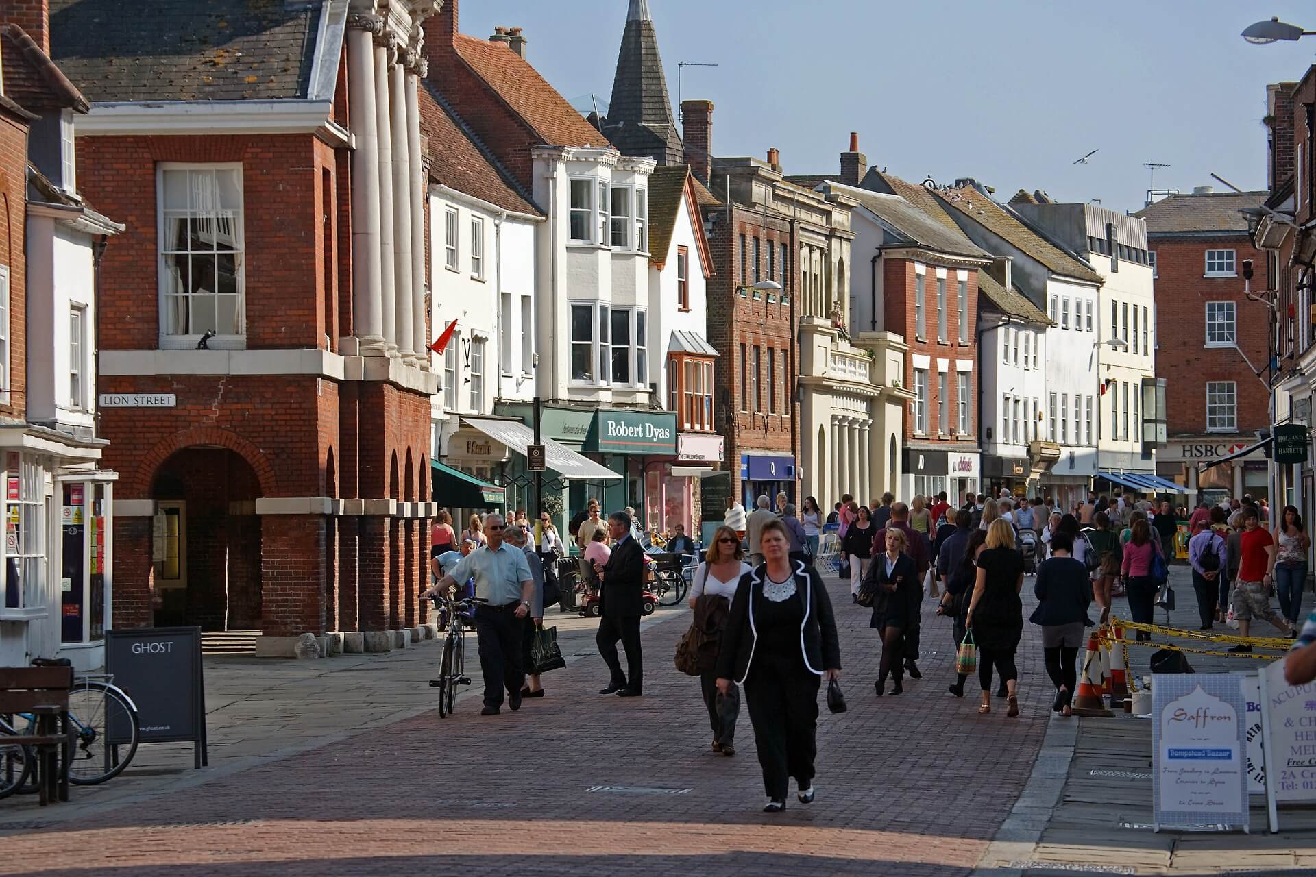 Chichester: A Guide for Brands to Leverage Pop-Up Shops and Events